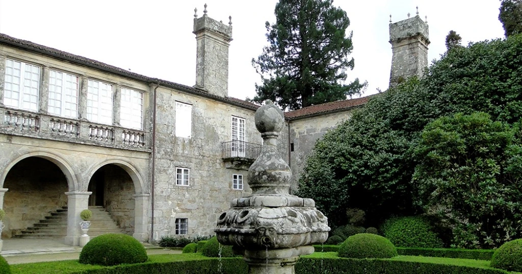 Invest in Rural Galicia: Exclusive stone houses and manor houses for sale in Spain